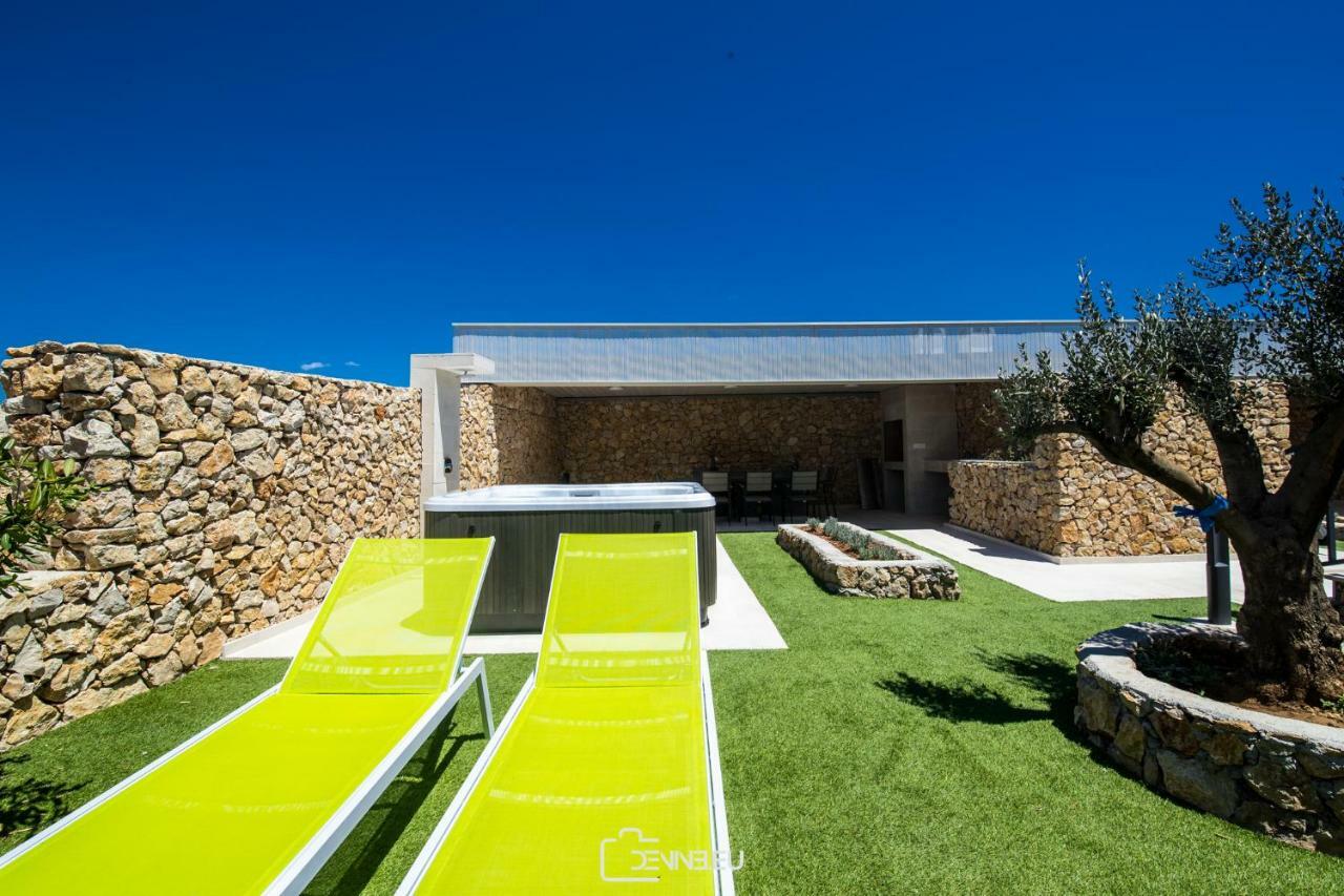 Villa Madomi Kustići Eksteriør bilde